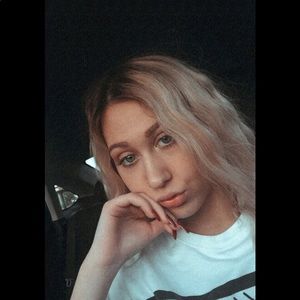 Meet your Posher, Alexa